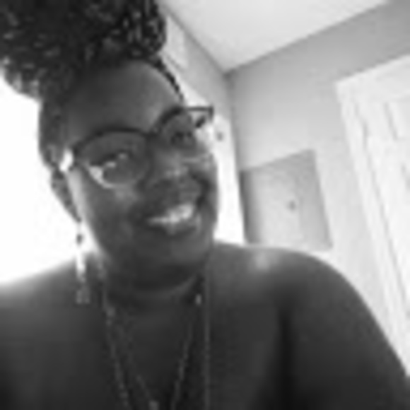 Meet your Posher, Evadne - Picture 1 of 1